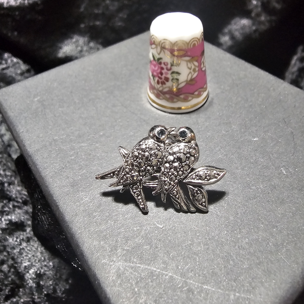 Elegant Silvertone Bird Brooch & Pink bone china
